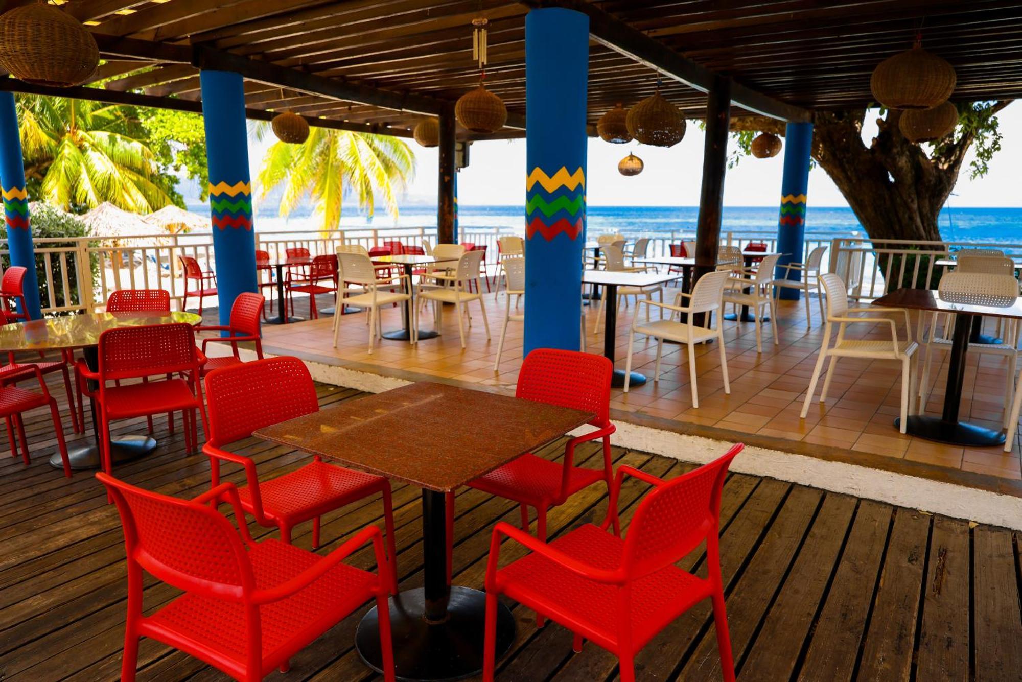 Grand Decameron Montego Beach, A Trademark All-Inclusive Resort Montego Bay Exterior photo