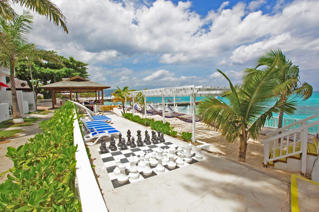 Grand Decameron Montego Beach, A Trademark All-Inclusive Resort Montego Bay Exterior photo